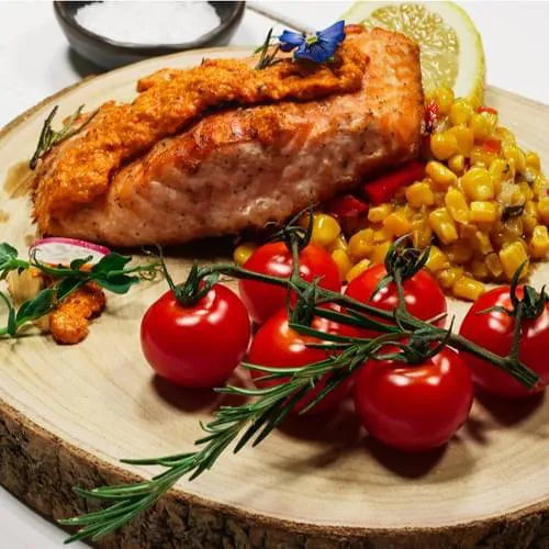 Лосось на грилі з ніжною кукурудзою
