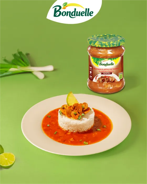 Ρύζι με φέτες μανιταριών και λαχανικά σε σάλτσα ντομάτας