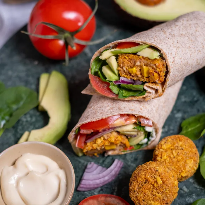 Avokádós wrap Croustis falatokkal