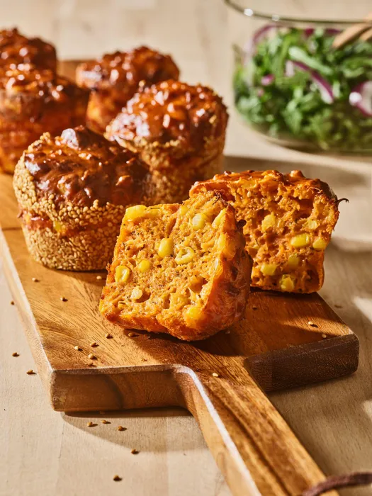 KUKUŘIČNÉ MUFFINY S ČEDAREM