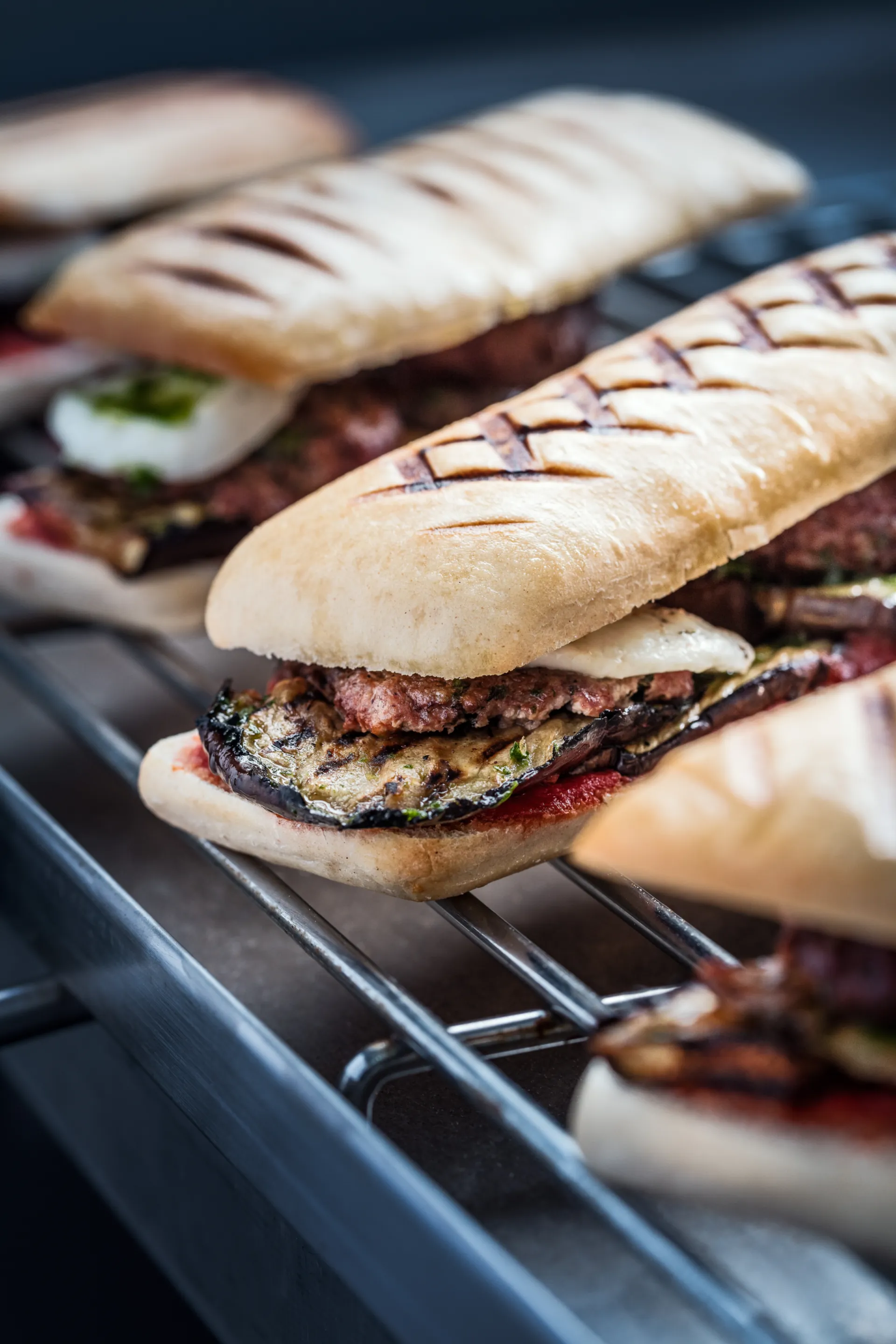 Panini aubergines et kefta à la menthe