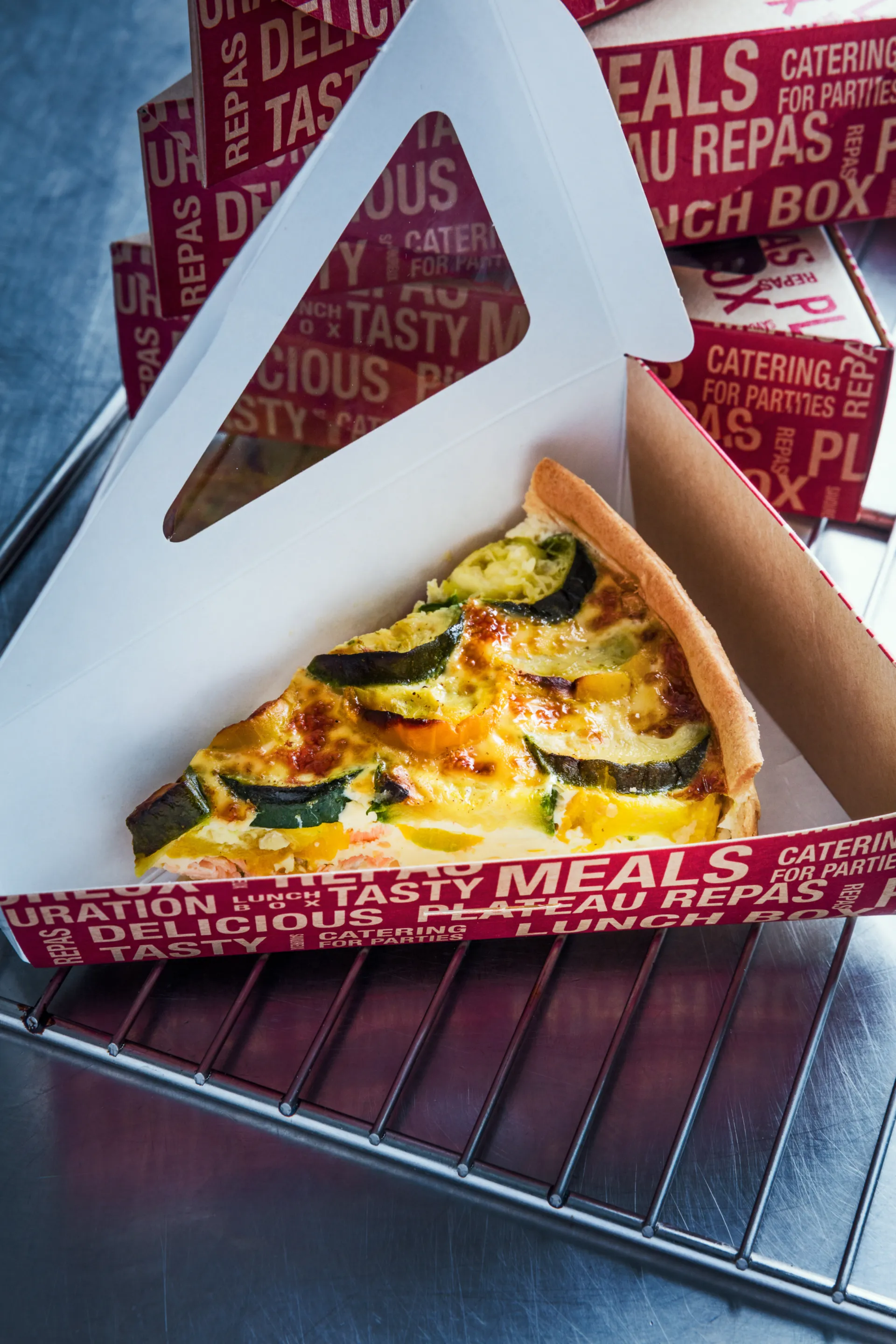 Quiche duo de courgettes et saumon