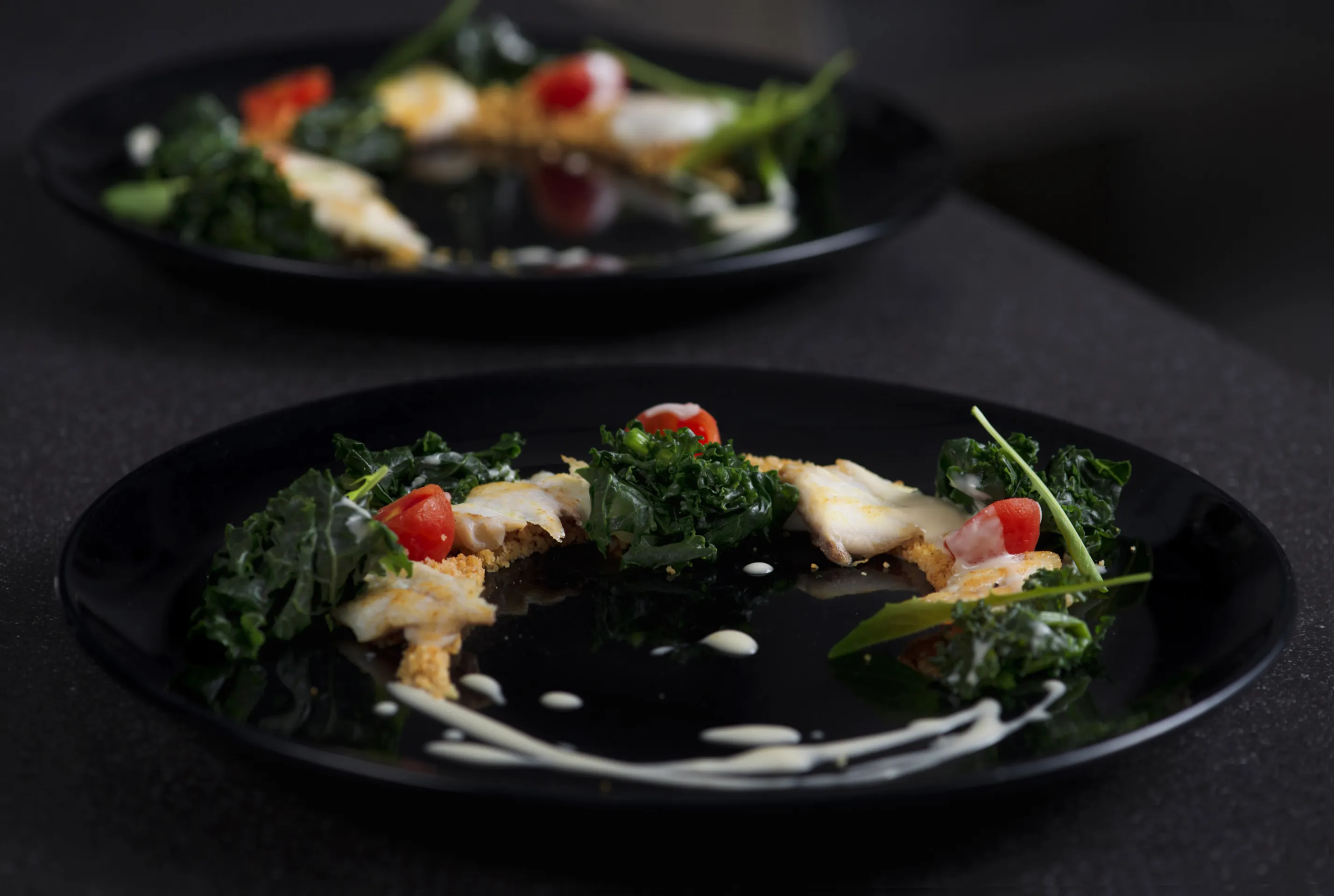 Orata con pomodoro candito, cavolo nero riccio Kale, pane sfritto e maionese al wasabi