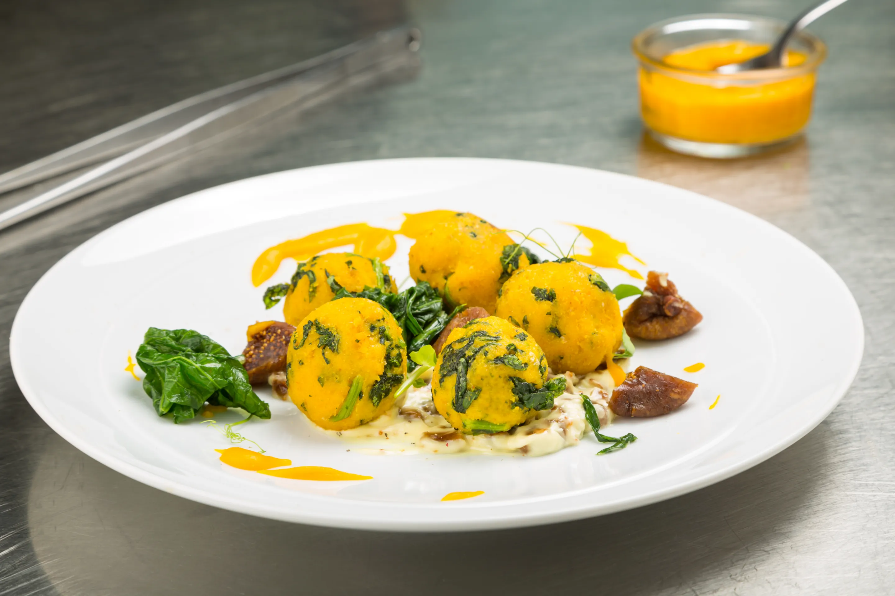 Polpette di zucca con friarielli e menta