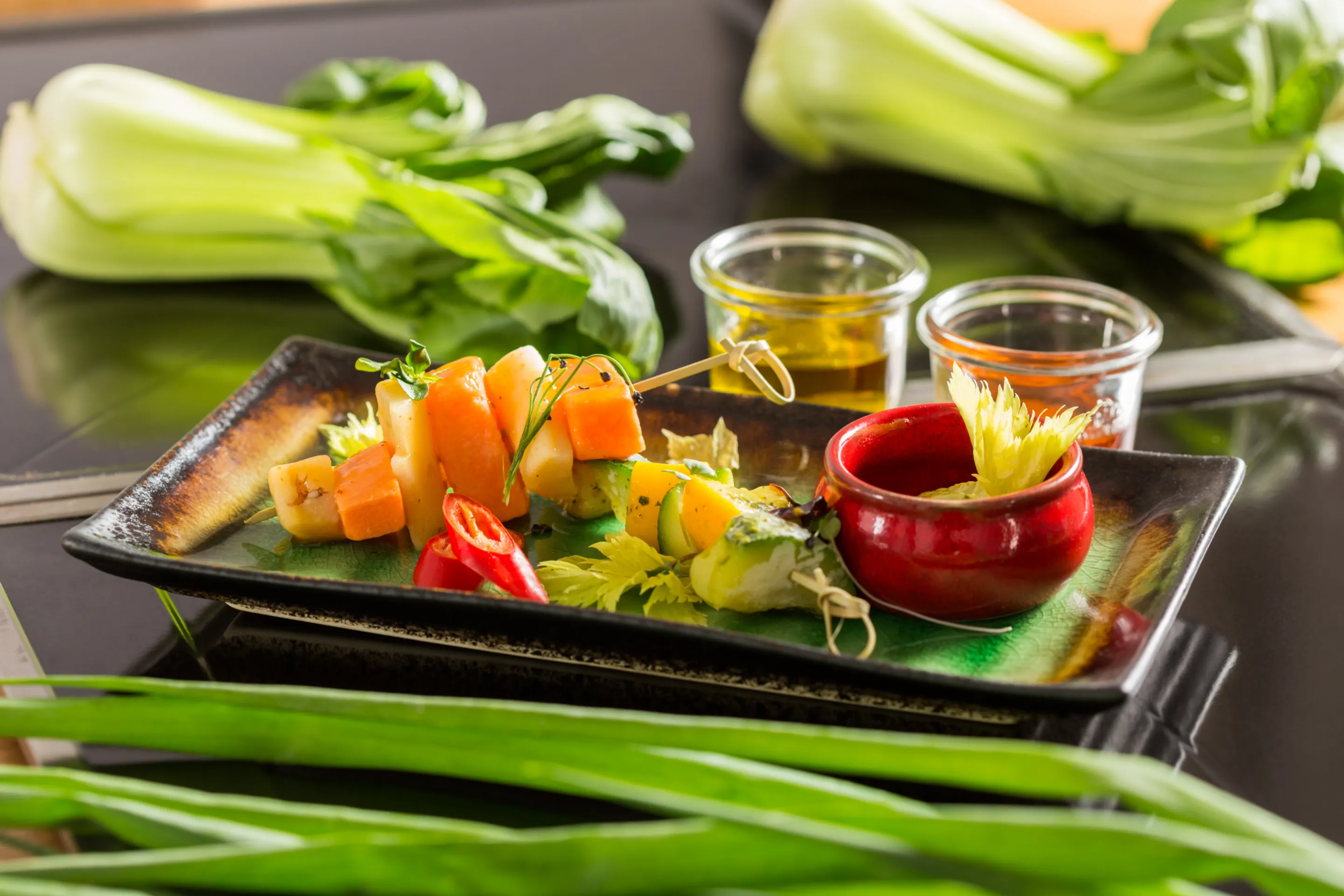 Satay Mix HOMEMADE: Patata Dulce, perejil, zanahoria, coles de Bruselas y Dúo de Calabacín.