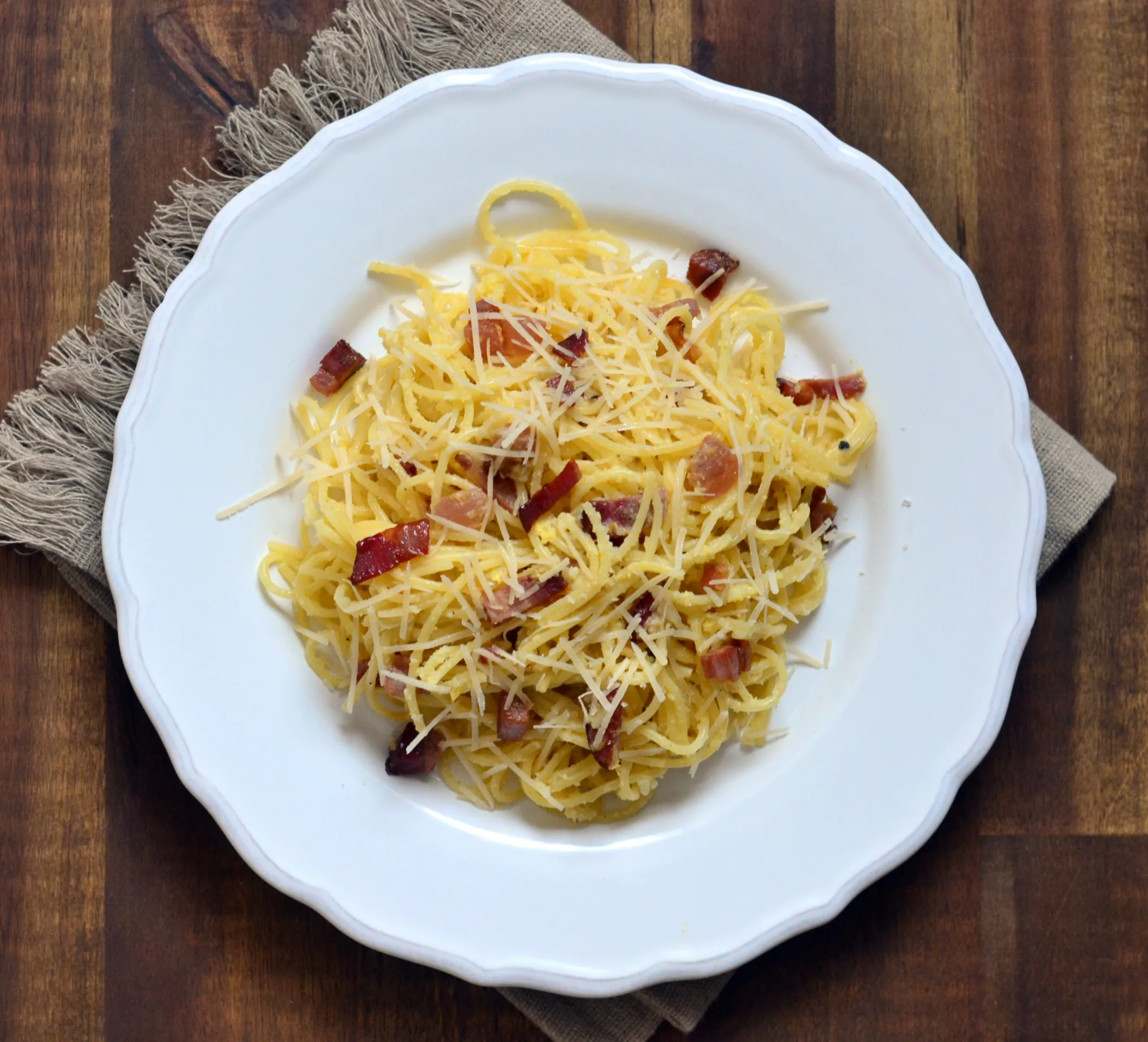 Karfiolos carbonara spagetti