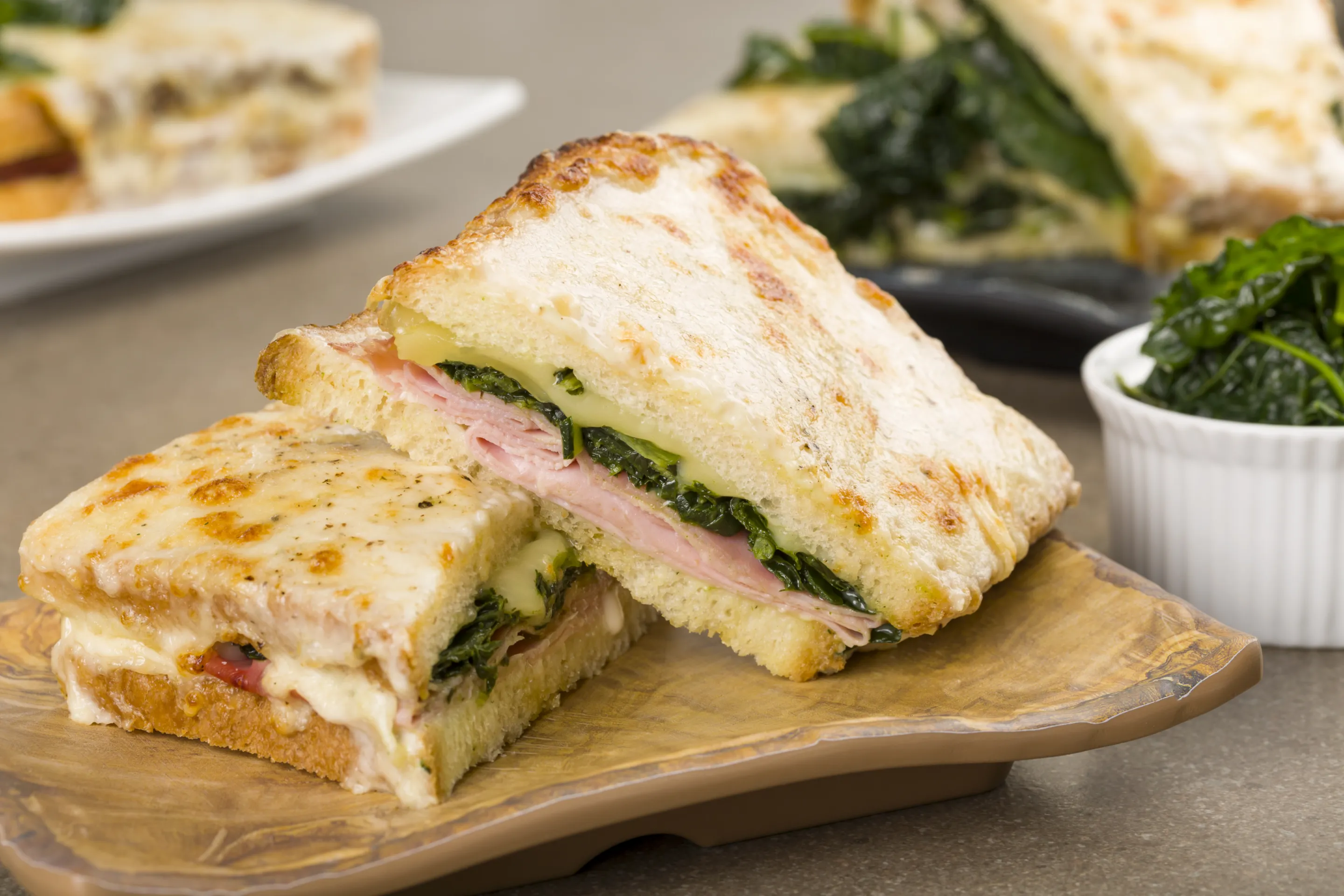 Croque monsieur con cavolo nero riccio kale