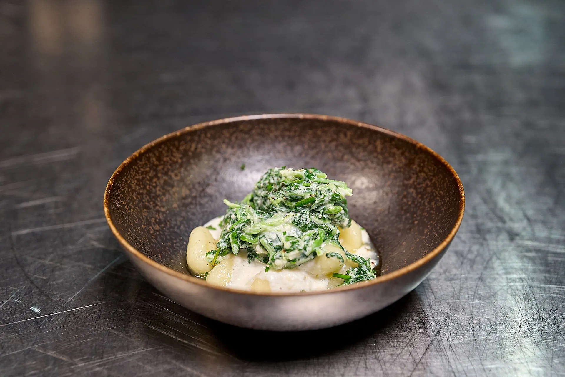 Creme de Parmesão e grelos com nhoquis de batata