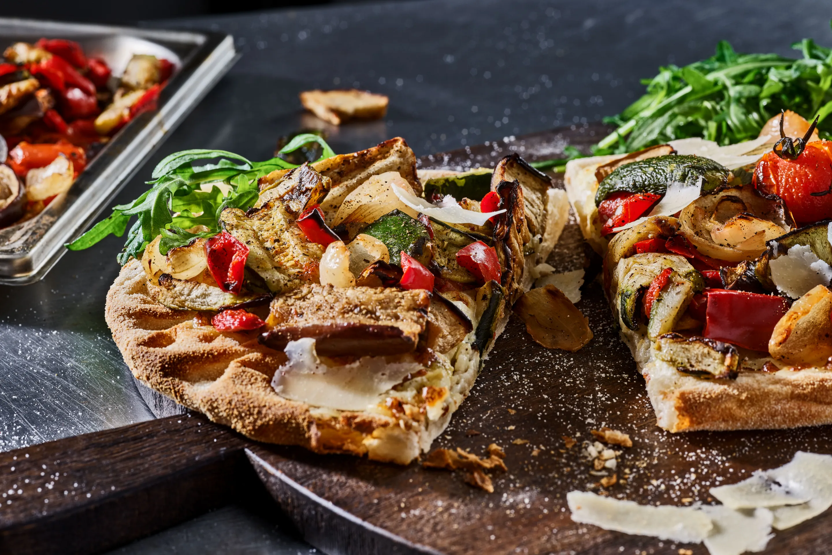 Pinsa aux légumes grillés Andalucia et sauce tartufata