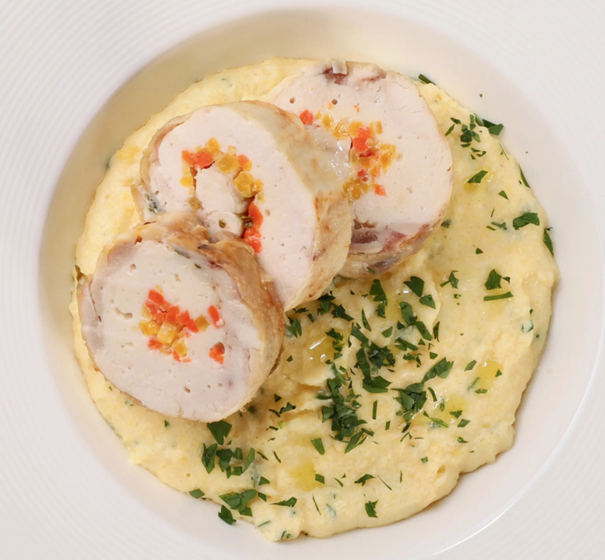 Kuřecí roláda s polentovou kaší s kokosovým mlékem